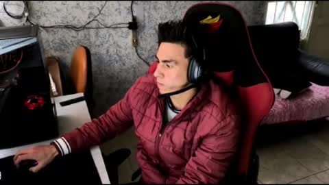 Esteban Y Heidy online show from December 1, 6:11 pm