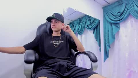 Ethan online show from December 12, 9:04 pm