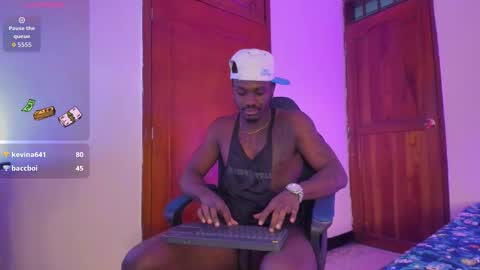 ethan travis online show from October 18, 2:38 am