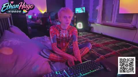Hugo and Ethan online show from April 24, 2:47 am