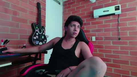 ethann2_ online show from May 27, 5:10 pm