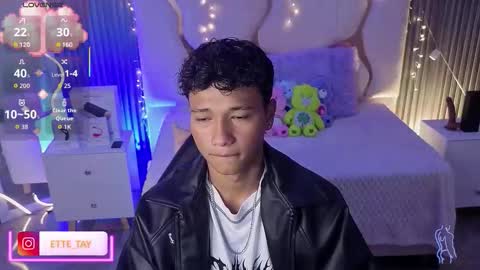 ette online show from February 6, 3:58 am