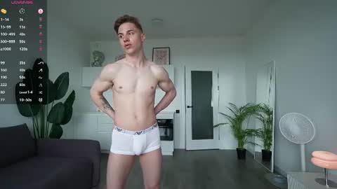 evan_white_ online show from June 27, 8:28 am
