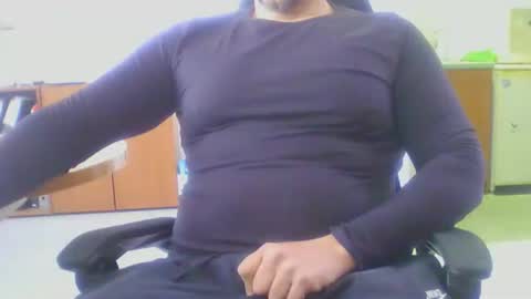 derssing online show from March 17, 10:07 am