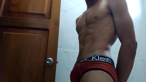 Eysoyvv online show from April 3, 7:54 pm