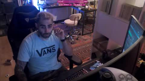 Eytab online show from October 13, 8:15 pm