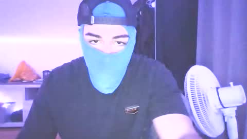 ezzteban935 online show from April 11, 1:24 am