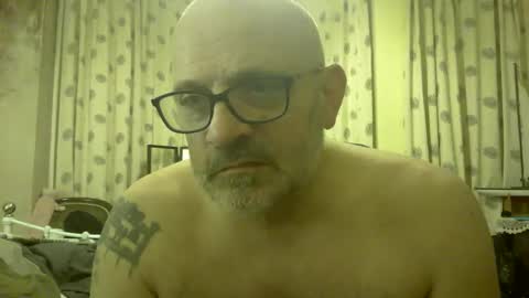 f1zzeek online show from March 12, 9:33 pm