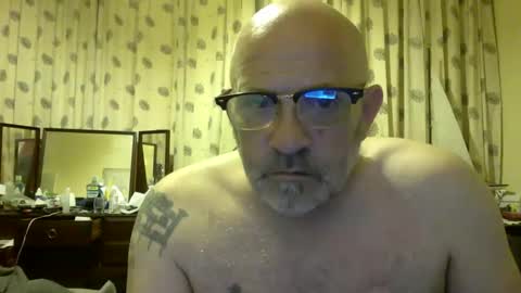 f1zzeek online show from June 8, 12:06 am
