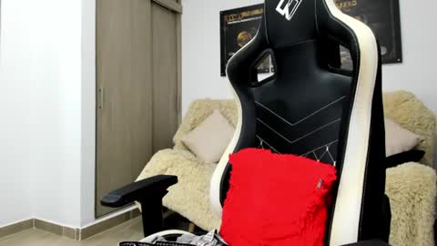 Fabian arango online show from July 19, 4:51 am