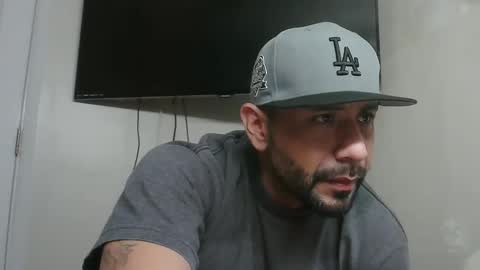 Mark online show from February 8, 11:01 am