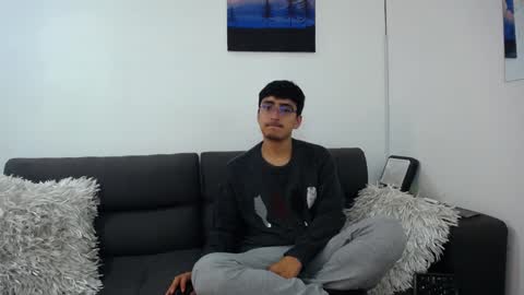 FallGays online show from January 16, 2:51 pm