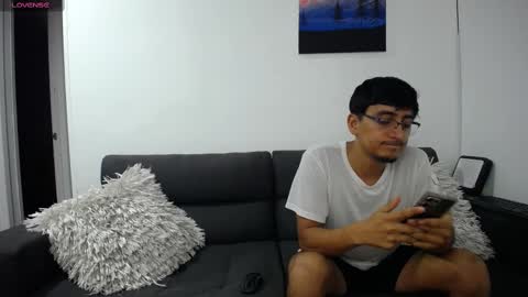 FallGays online show from March 6, 1:37 am