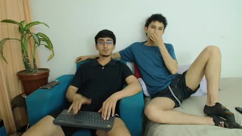 FallGays online show from April 3, 2:19 am