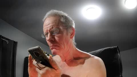 fantasyresort online show from December 8, 4:25 am