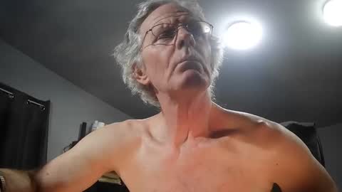 fantasyresort online show from February 24, 4:05 am