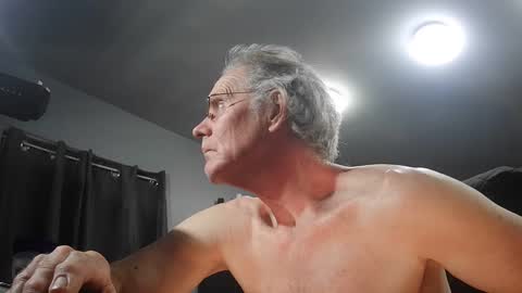 fantasyresort online show from March 2, 4:18 am