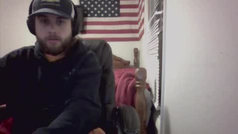 Snapshot of farmboy2398 chatting on February 26, 11:24 pm farmboy2398 online show from February 26, 11:24 pm