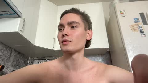 Faust online show from April 8, 2:37 pm