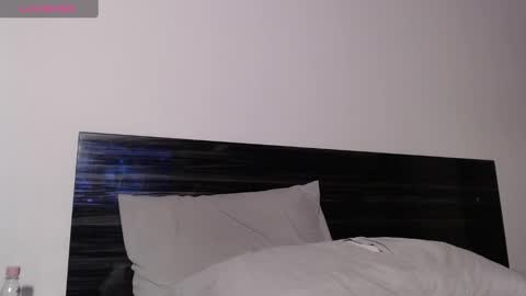 Snapshot of faustosaenz chatting on February 12, 10:26 pm FAUSTO online show from February 12, 10:26 pm