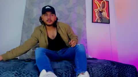 favid95 online show from November 15, 4:14 am