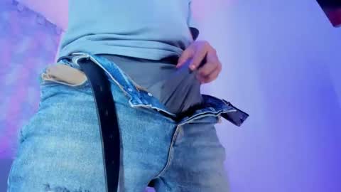 favid95 online show from November 19, 4:40 pm