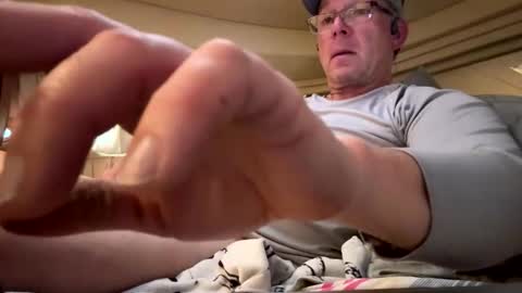 Snapshot of fdguy44 chatting on October 28, 4:20 pm K online show from October 28, 4:20 pm