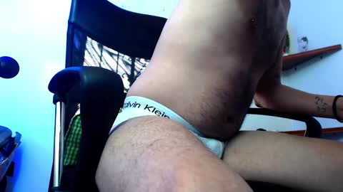 Snapshot of felipevega01 chatting on February 23, 1:38 pm felipe online show from February 23, 1:38 pm