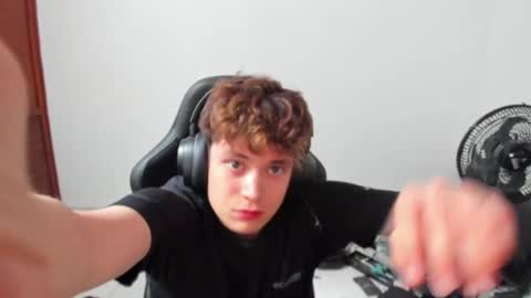 felix0420 online show from November 20, 6:40 pm