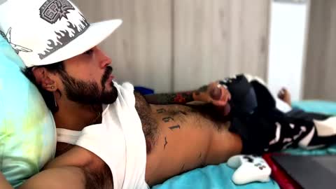 Snapshot of felix_candela chatting on December 21, 5:29 pm Felix Candela online show from December 21, 5:29 pm