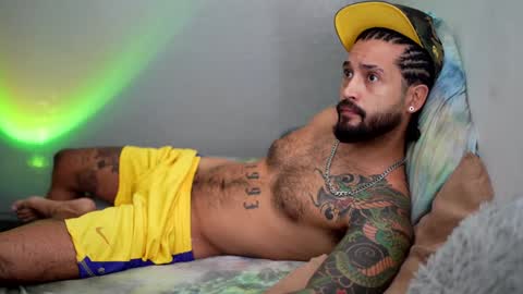 Snapshot of felix_candela chatting on January 5, 2:52 pm Felix Candela online show from January 5, 2:52 pm