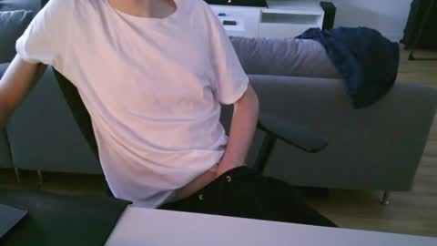 felixsagg online show from June 11, 12:36 pm
