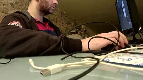 Snapshot of fidelio89 chatting on February 23, 9:47 pm Fid online show from February 23, 9:47 pm