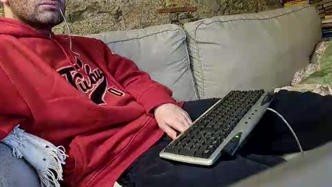 Snapshot of fidelio89 chatting on January 12, 9:40 pm Fid online show from January 12, 9:40 pm