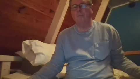 finderfiner online show from March 2, 8:27 am