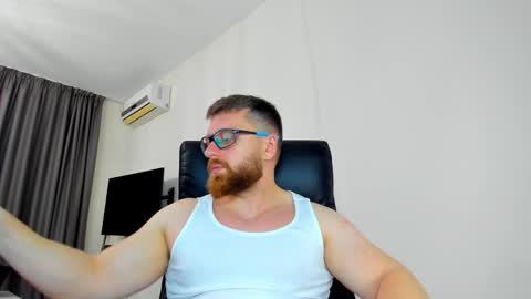 FindomGuyXXX online show from April 6, 8:48 am