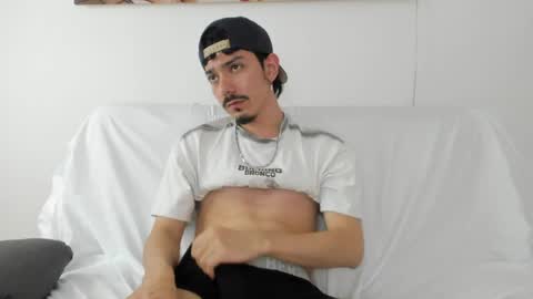 finn_jackson online show from April 16, 10:01 pm