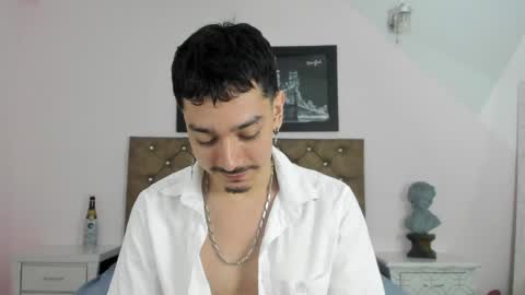 finn_jackson online show from April 24, 8:44 pm