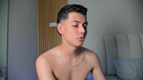 Nicolas online show from January 5, 5:27 pm