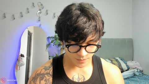Snapshot of fit_prince_ chatting on December 16, 11:18 pm David hotman online show from December 16, 11:18 pm