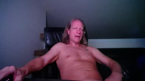 Snapshot of floridacat017 chatting on October 19, 4:17 am Double-D online show from October 19, 4:17 am