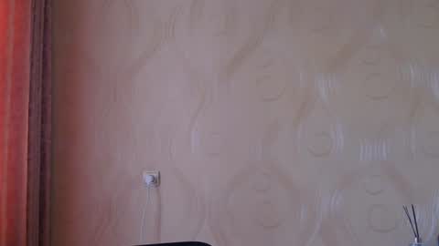 frame_tamer888 online show from July 20, 10:39 am