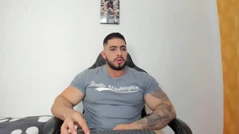 frank_foxx1 online show from November 4, 2:45 am