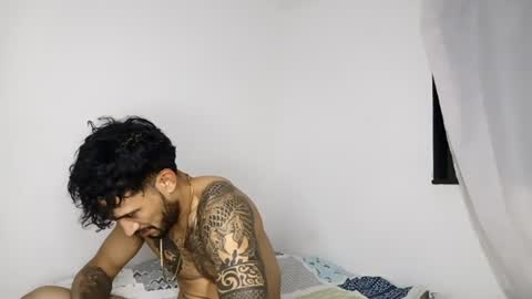 frankdanielsmolano online show from July 5, 6:31 am