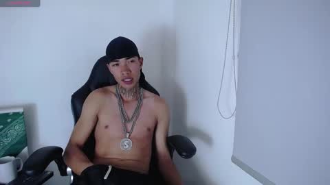 Snapshot of franklinn_23 chatting on October 31, 6:00 pm Franklinn 23 online show from October 31, 6:00 pm