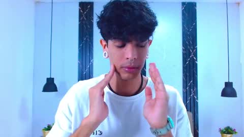 Franvill trato online show from November 8, 7:17 pm