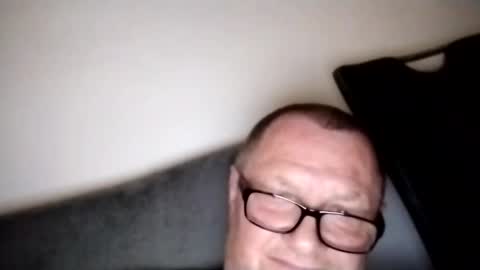 Wolfi online show from March 7, 1:07 pm