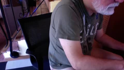 Fredd3576 online show from July 8, 8:18 am