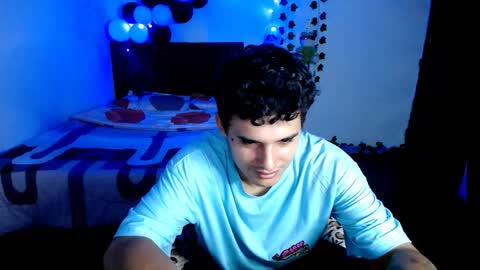Snapshot of freddy_romans2 chatting on October 20, 3:43 am freddy romans online show from October 20, 3:43 am
