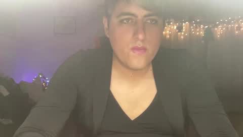 fredorros room online show from February 10, 6:42 am